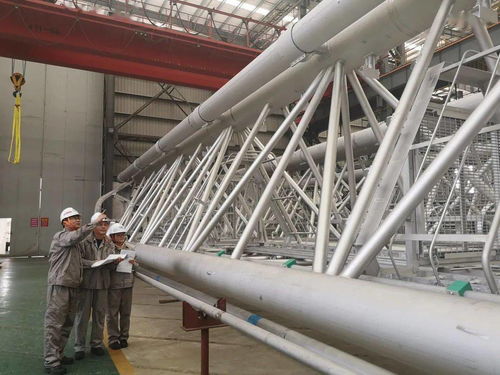 東鼎公司優(yōu)化生產(chǎn)布局 300平方米生產(chǎn)空間新規(guī)劃與6套泵塔存儲龍門架全面投用，助力橡膠防塵套制造效率提升